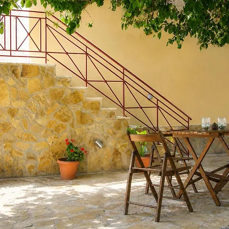Aparthotel Elichri Theros Katelios